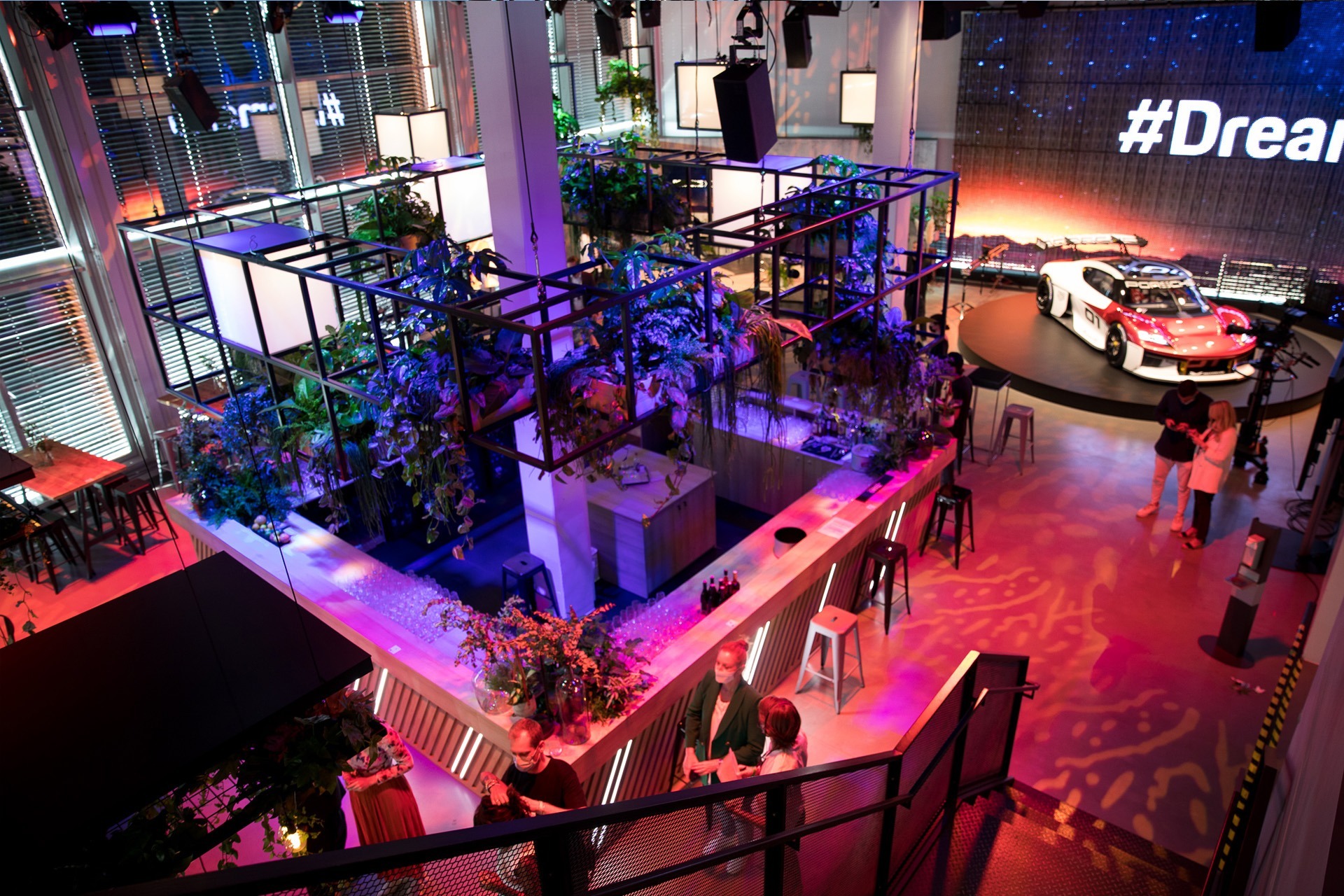 Read more about the article Porsche IAA Lounge