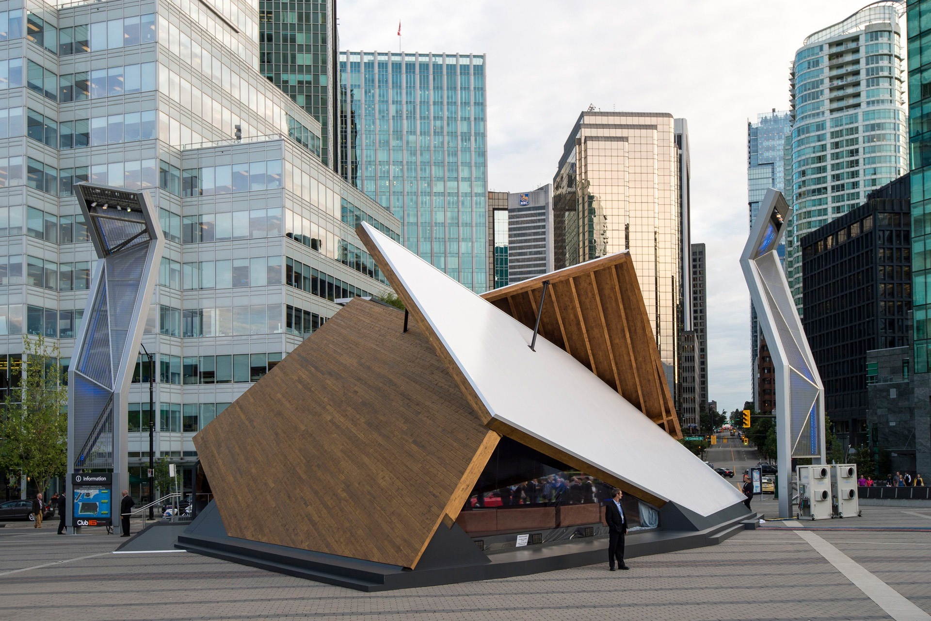 You are currently viewing BMW X5 world premiere Vancouver, Canada